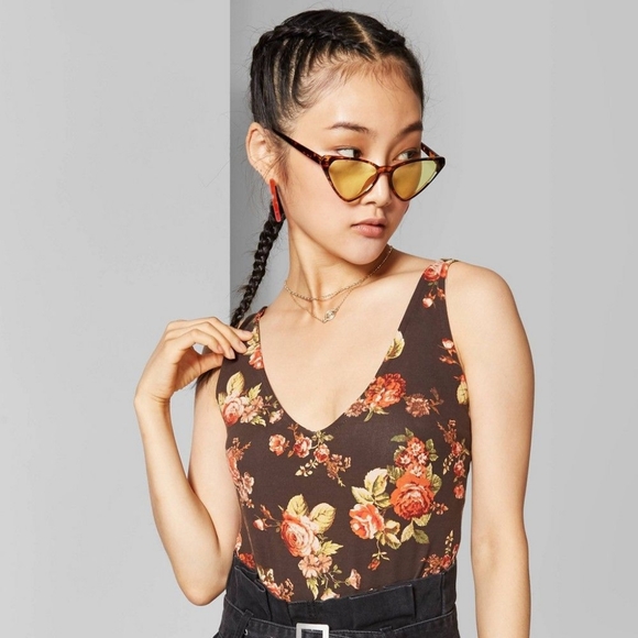 wild fable Tops - 💜5 for 20$💜Wild Fable Brown Floral Bodysuit